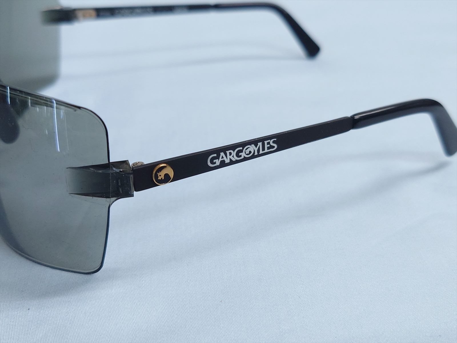 希少モデル　gargoyles フリップアップ　 サングラス　used. gargoyles ガーゴイルズ FLIP8 フリップアップサングラス HYDE - メルカリ