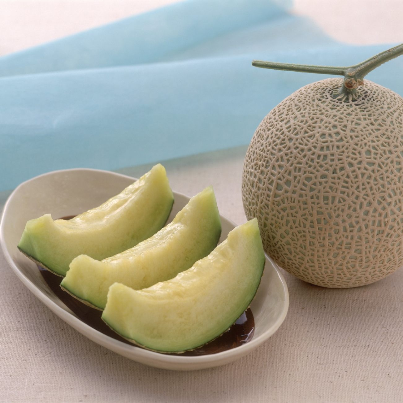 【5月6月販売】クラウンメロン1個とマンゴー2個