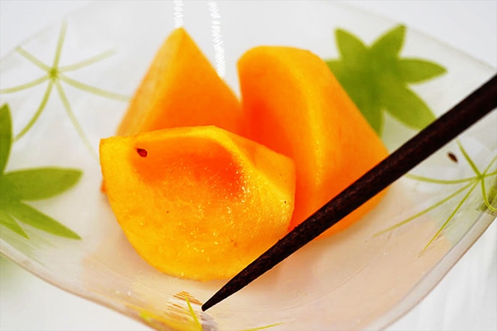 山形県鶴岡産《庄内柿》元祖種なし柿 約2kg/8個入