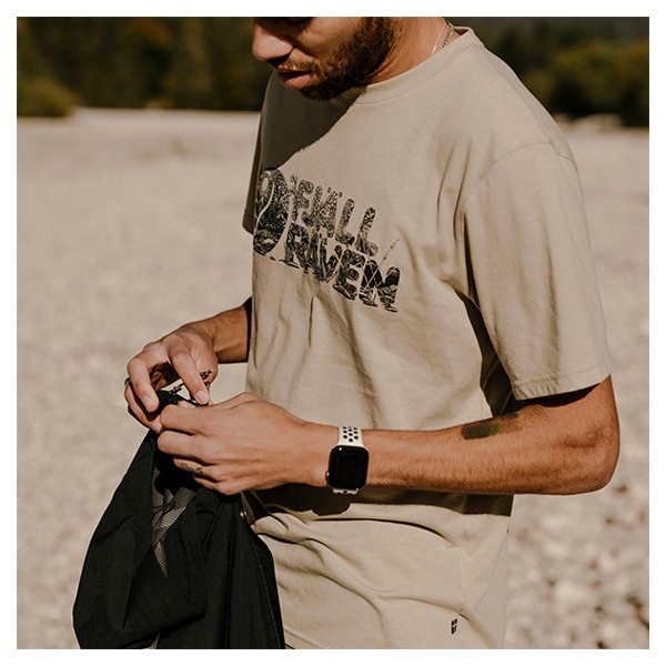 Lush Logo T-shirt M