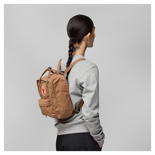 ミニ】Kanken Mini (Fog/Pink 021-312) | FJALLRAVEN,KANKEN,KANKEN