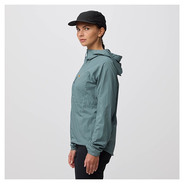 ��Women��s��Bergtagen Windshell Jacket W