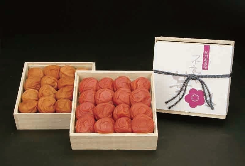 不動の華 桐箱ニ段 800g | ギフトセット | 紀州南高梅専門店 不動のうめ