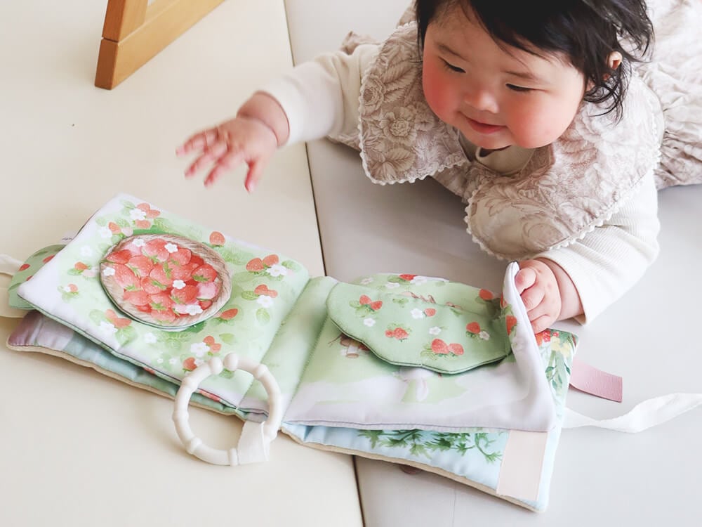 ふんわりえほん うさぎたちのお茶会[cocory friends]