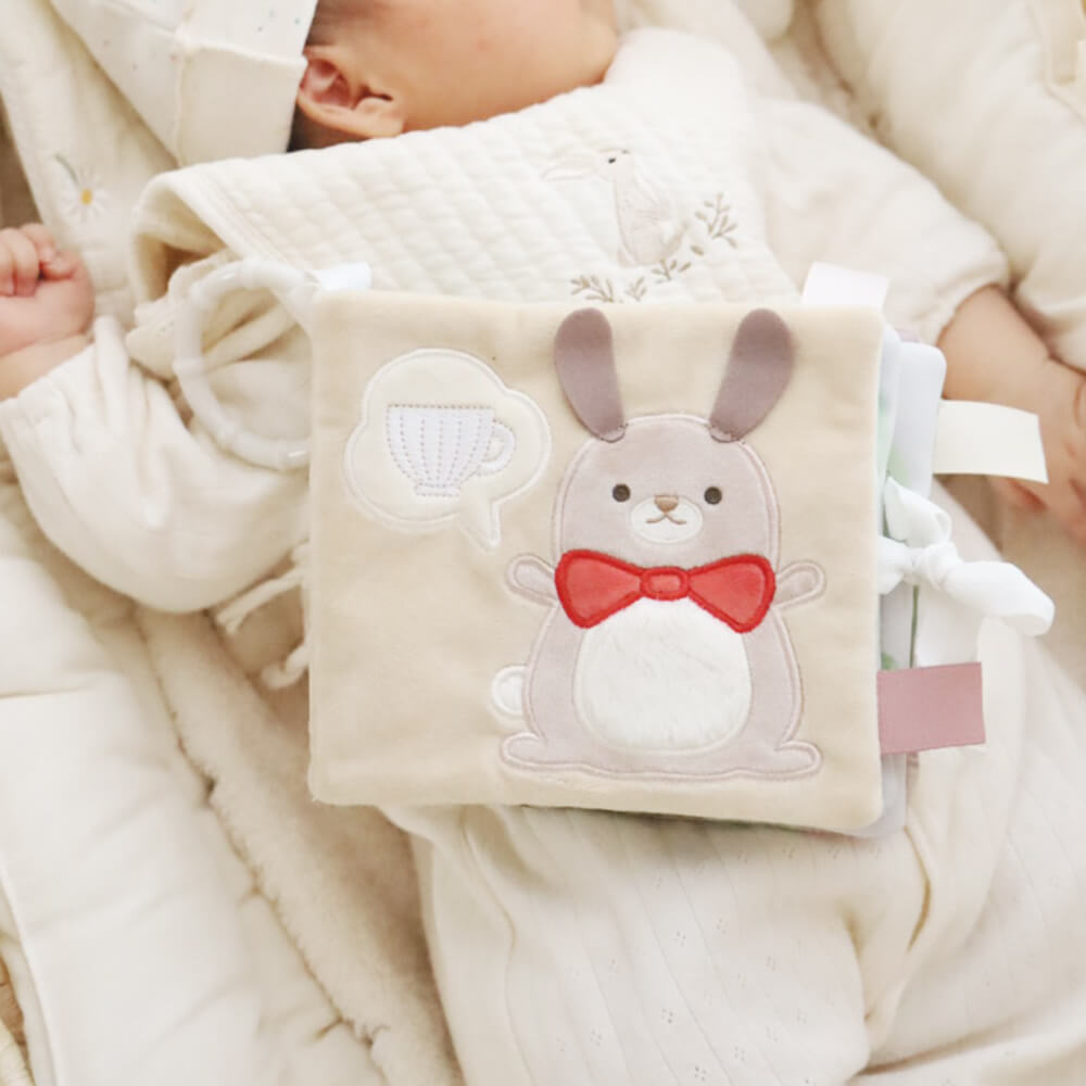 ふんわりえほん うさぎたちのお茶会[cocory friends]