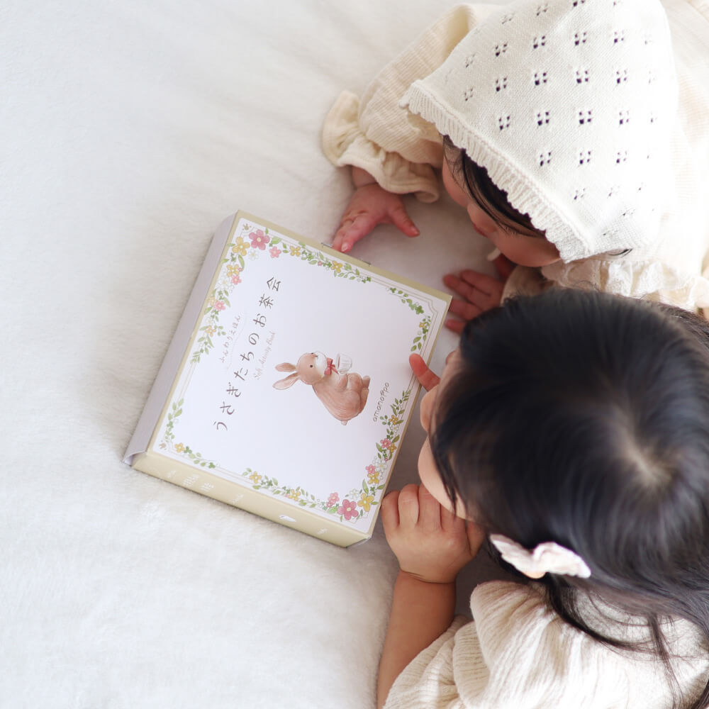 ふんわりえほん うさぎたちのお茶会[cocory friends] | Instagram紹介