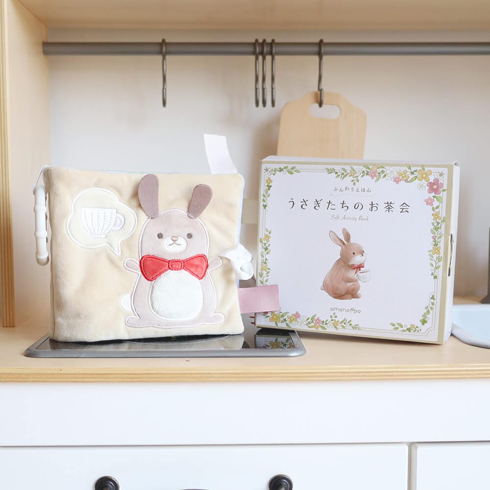 ふんわりえほん うさぎたちのお茶会[cocory friends] | Instagram紹介