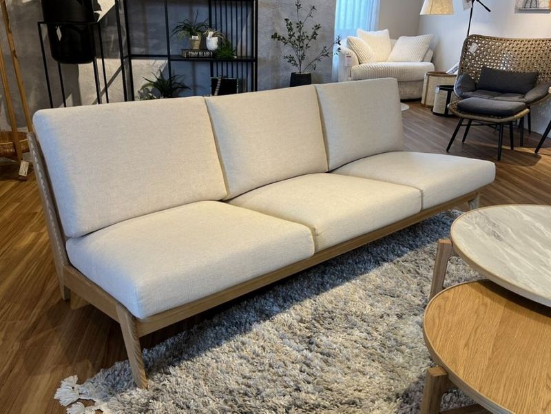 【展示現品アウトレット】3人掛けソファ　コレイト　アッユナチュラル色/アイボリーファブリック