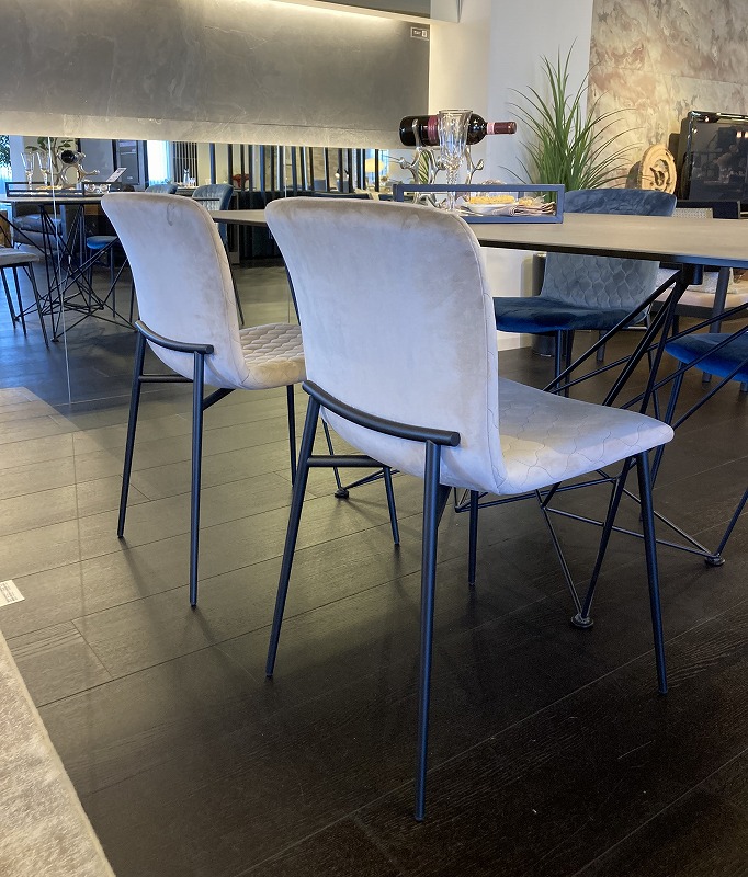 ダイニングチェア Calligaris カリガリス LOVE CS1885-A 脚P15