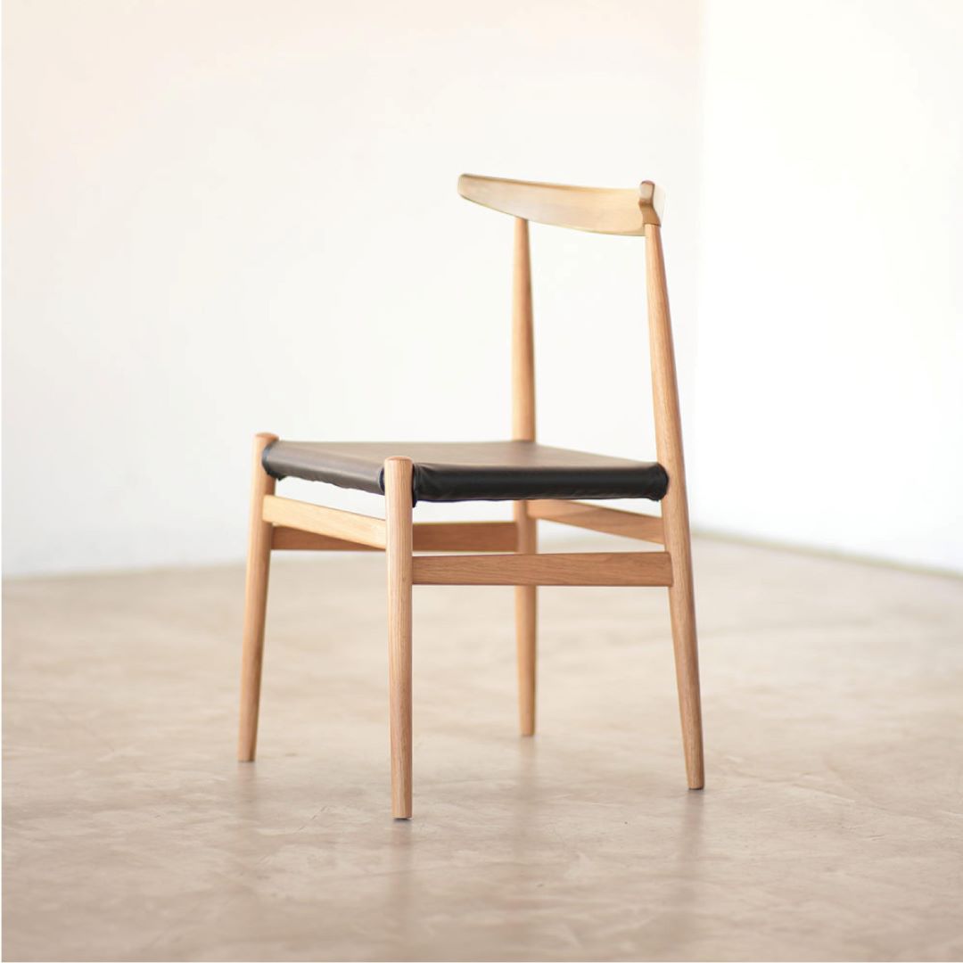 ダイニングチェア LYS(リス) オークナチュラル PVCブラックカバー