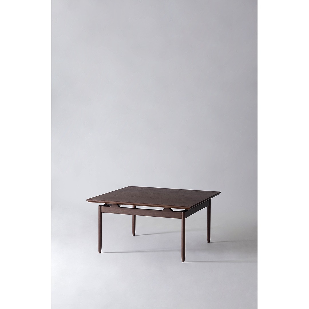 リビングテーブル(正方形)　form　F3-108　サントリナテーブル　オーク材/ナチュラル色・ブラウン色