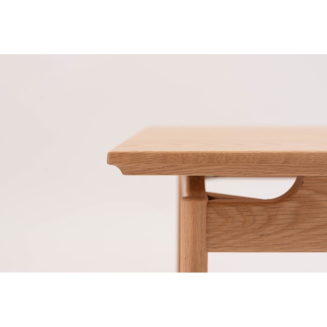 リビングテーブル(正方形)　form　F3-108　サントリナテーブル　オーク材/ナチュラル色・ブラウン色