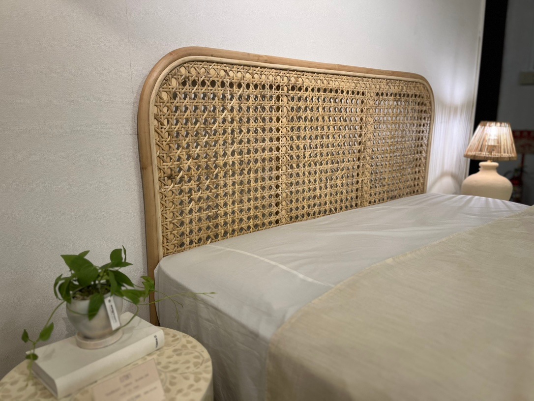 【ELEMENTS CONCEPT】Double Size Bed Frame Sahara(サハラ)　ラタン/ファブリック(AY143-1)　ジャパンディ