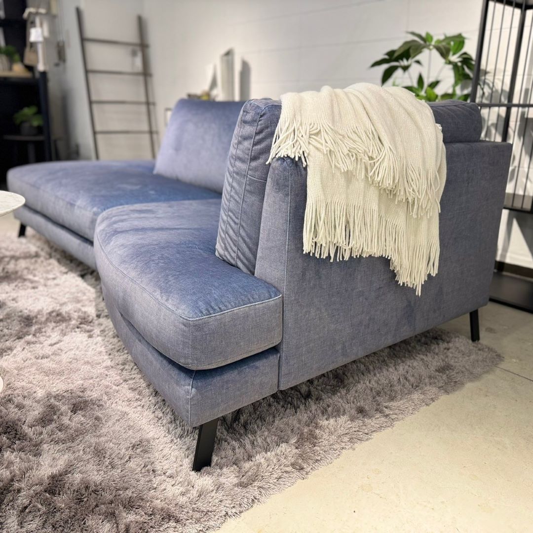 NATUZZI EDITIONS】シェーズロングソファ C248 ファブリック/スチール