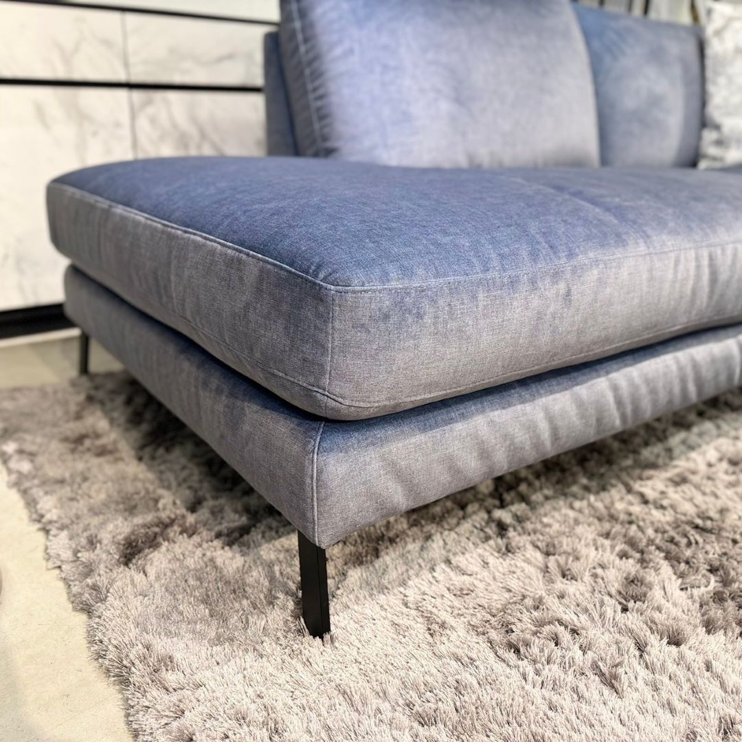 NATUZZI EDITIONS】シェーズロングソファ C248 ファブリック/スチール