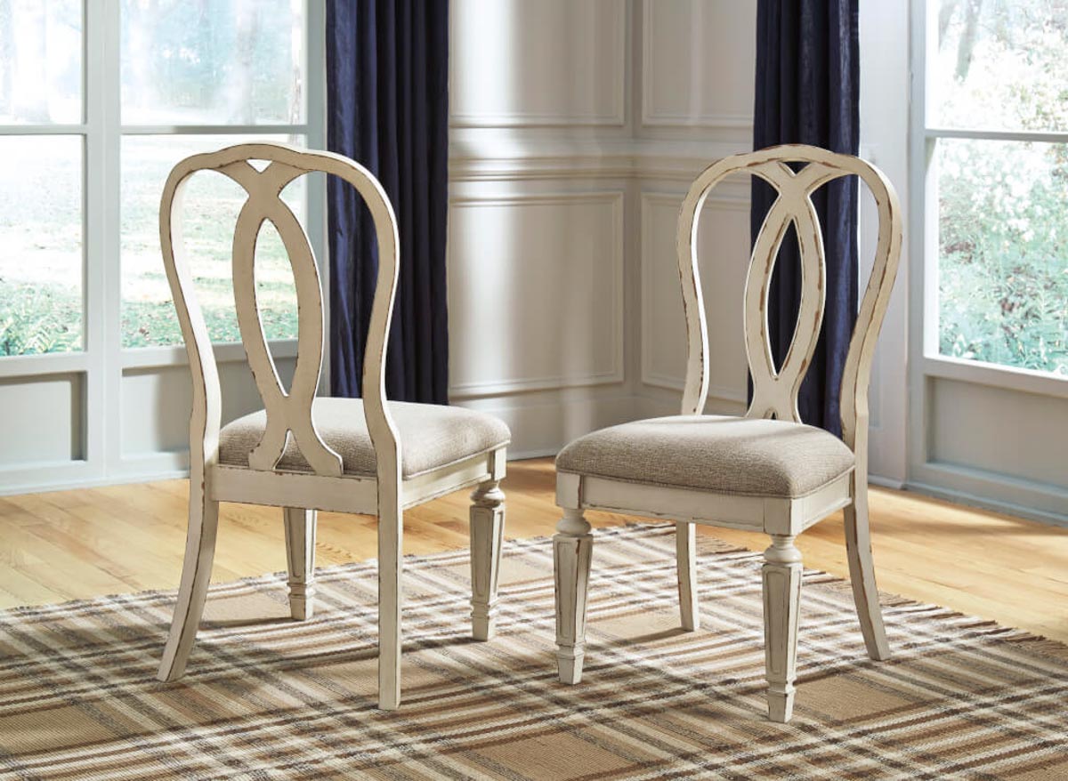 【ASHLEYオフィシャルショップ】Realyn Dining Chair　［size:W48 D56 H102cm］　D743-02　