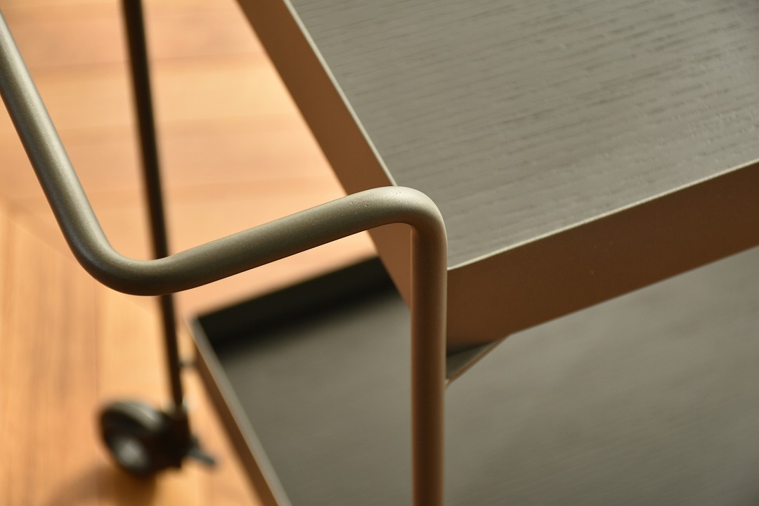 ワゴン　ラブル　ブラック色・ホワイト色