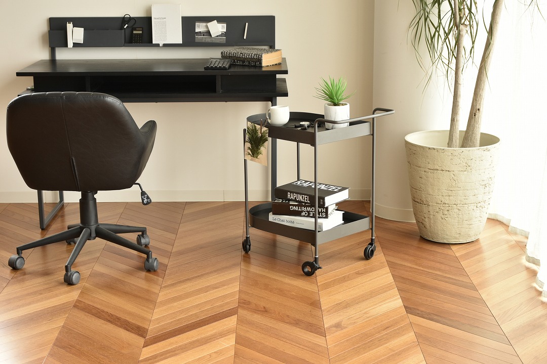 ワゴン　ラブル　ブラック色・ホワイト色