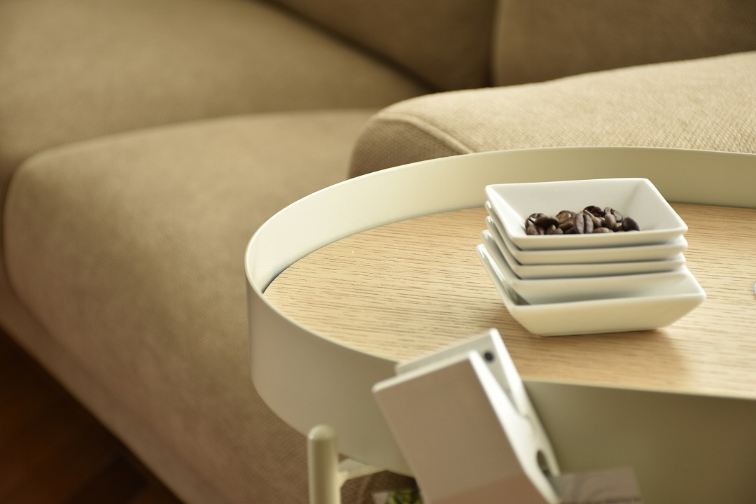 ワゴン　ラブル　ブラック色・ホワイト色