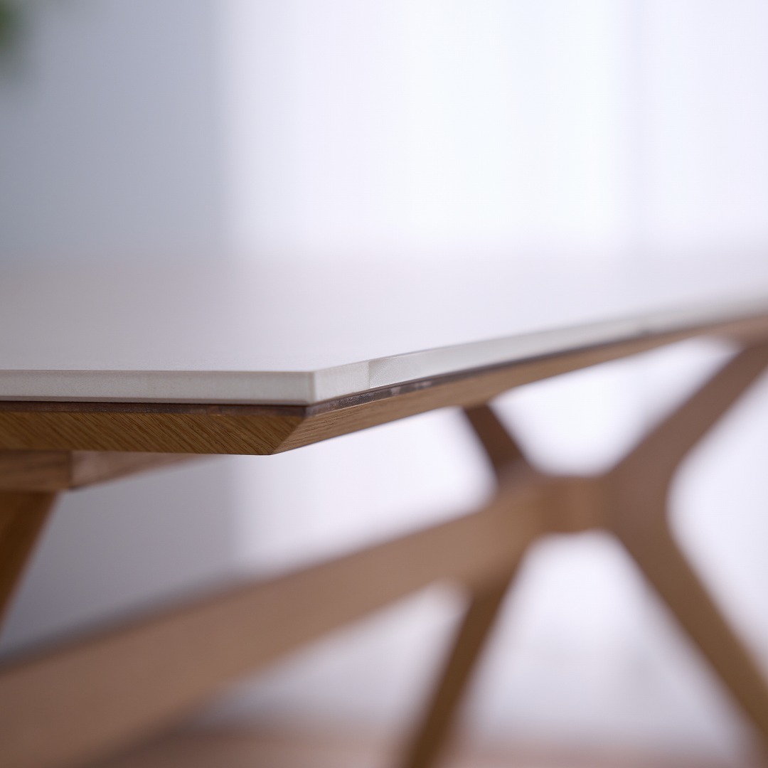 【セラミック天板】ダイニングテーブル 　シールド　オーク無垢脚　幅150cm・幅180cm