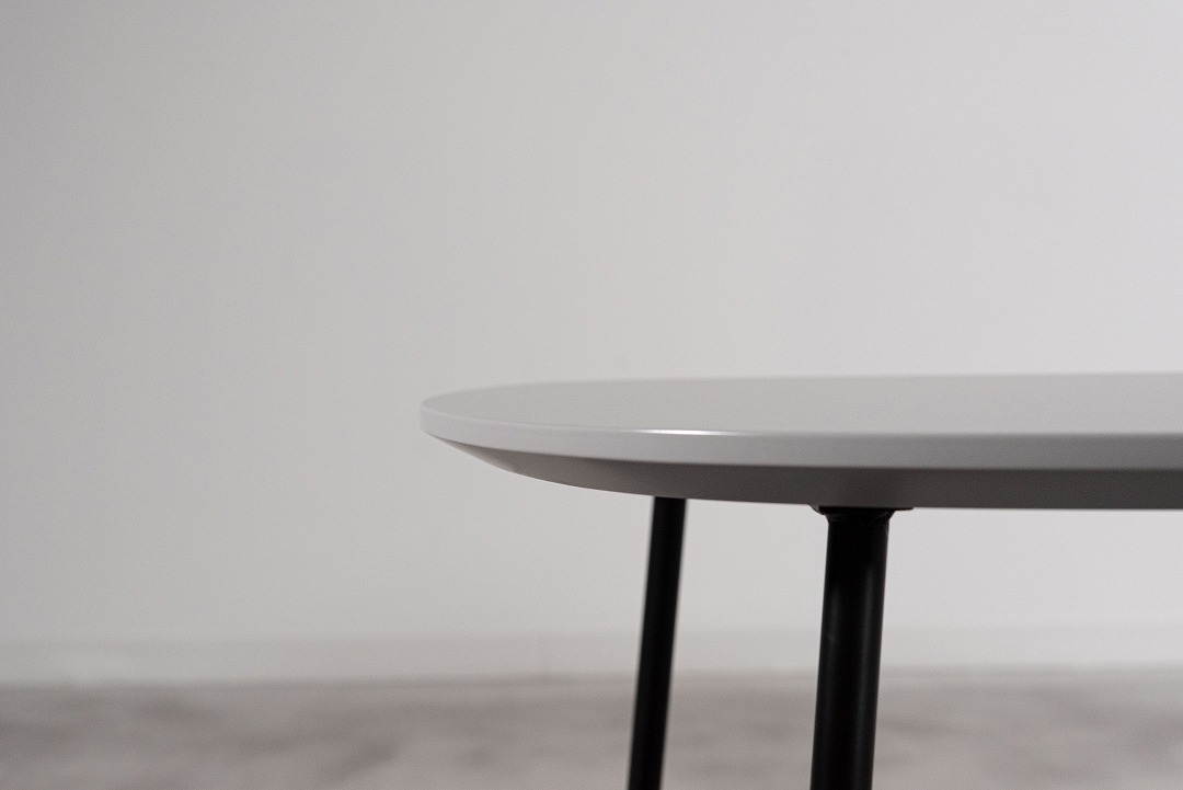 リビングテーブル　form　F3-117/F3-118　マリーズテーブル　三角形型　グレー色・ブラック色　ネストテーブル