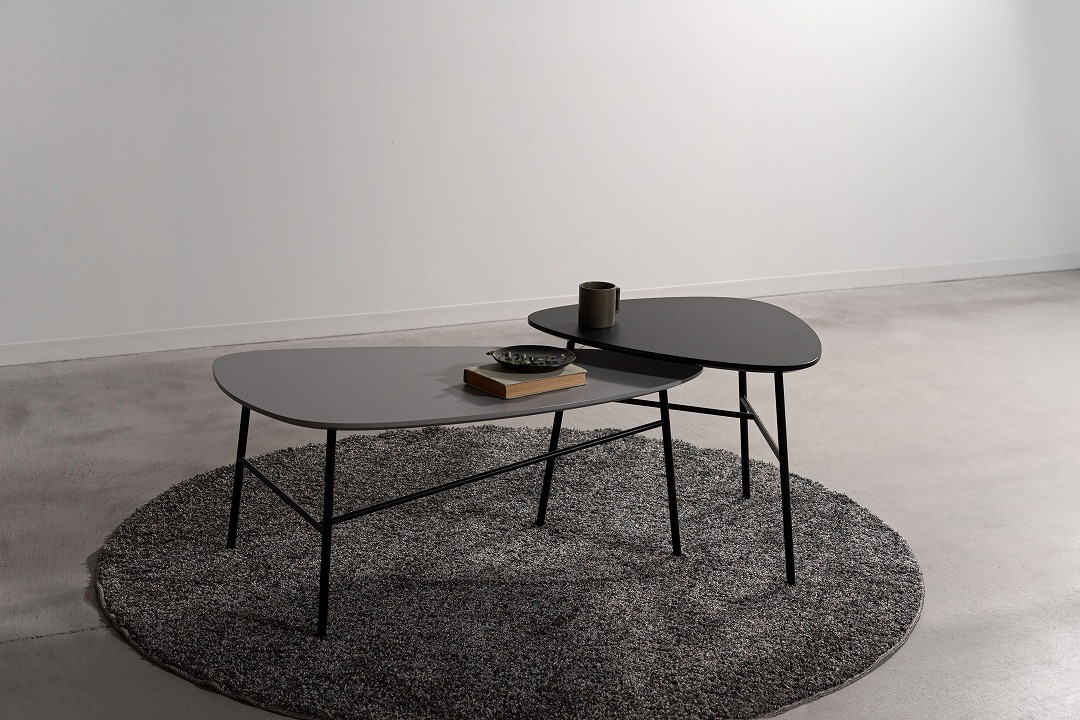 リビングテーブル　form　F3-117/F3-118　マリーズテーブル　三角形型　グレー色・ブラック色　ネストテーブル