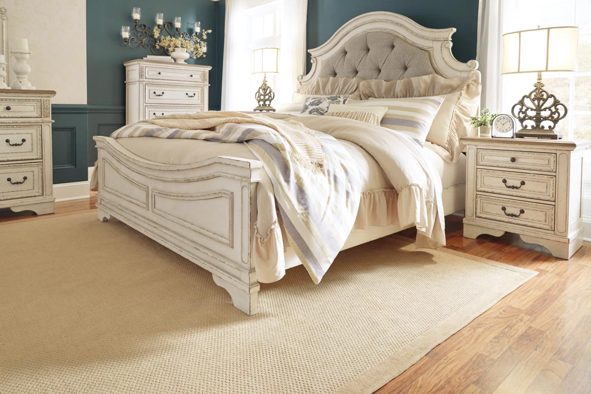【ASHLEY】【Queen】 Realyn UPH Panel Bed Frame ［size:W165 D225 H180 cm］ B743-57+54+96　※ウッドファンデーション別売り