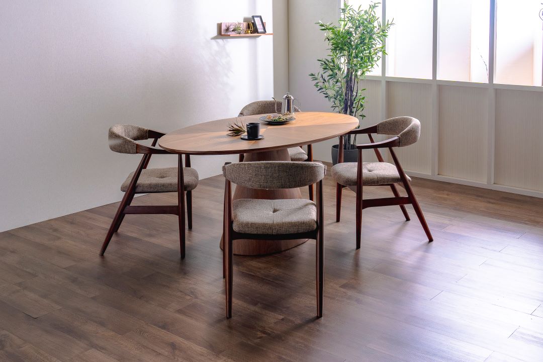 楕円形ダイニングテーブル サマリ 幅165cm ウォールナット/オーク