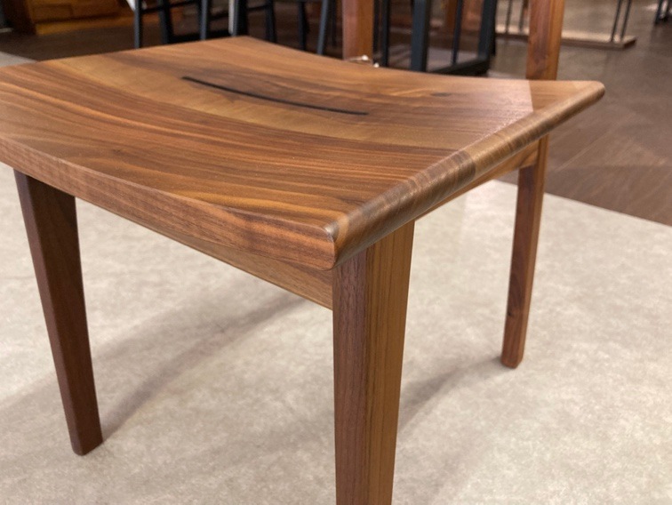 H展示特価】 ダイニングチェア 森のことば SW-210 ウォールナット材WA