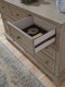 【ASHLEY】Lettner Dresser  ［size:W166 D46 H102cm］  B733-31