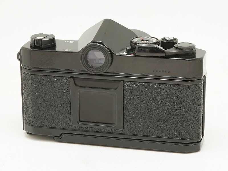 �ڰ�����Konica(���˥�)��AUTOREFLEX T3 �֥�å���135/3.5�ա�(NI-4385)