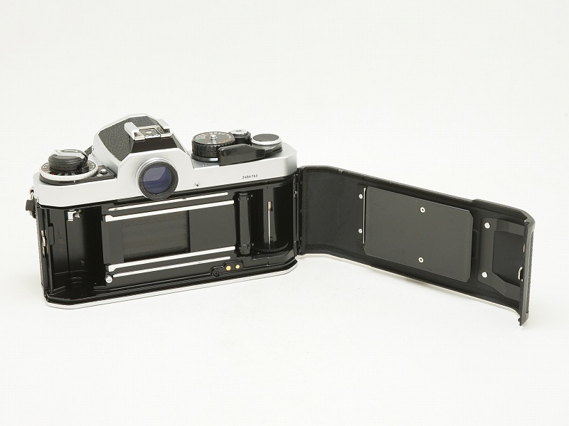 �ڰ�����Nikon(�˥���)��FE2��Ai20/4�ա�(NI-4354)