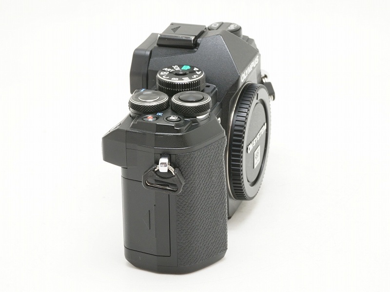 OLYMPUS(�����ѥ�)��OM-D E-M5 Mark III��(NJ-6604)
