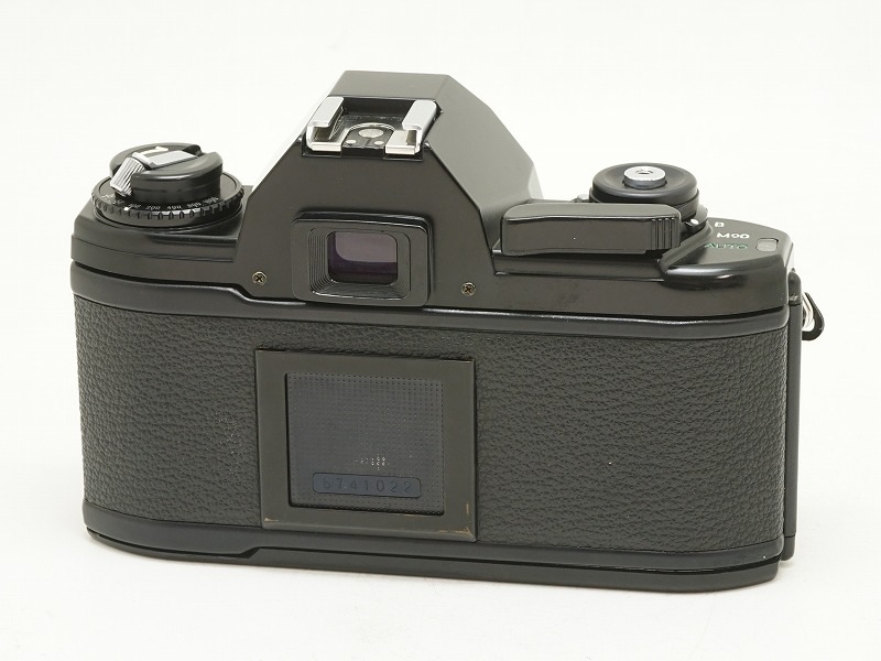 Nikon(�˥���)��EM��(NW-3821)