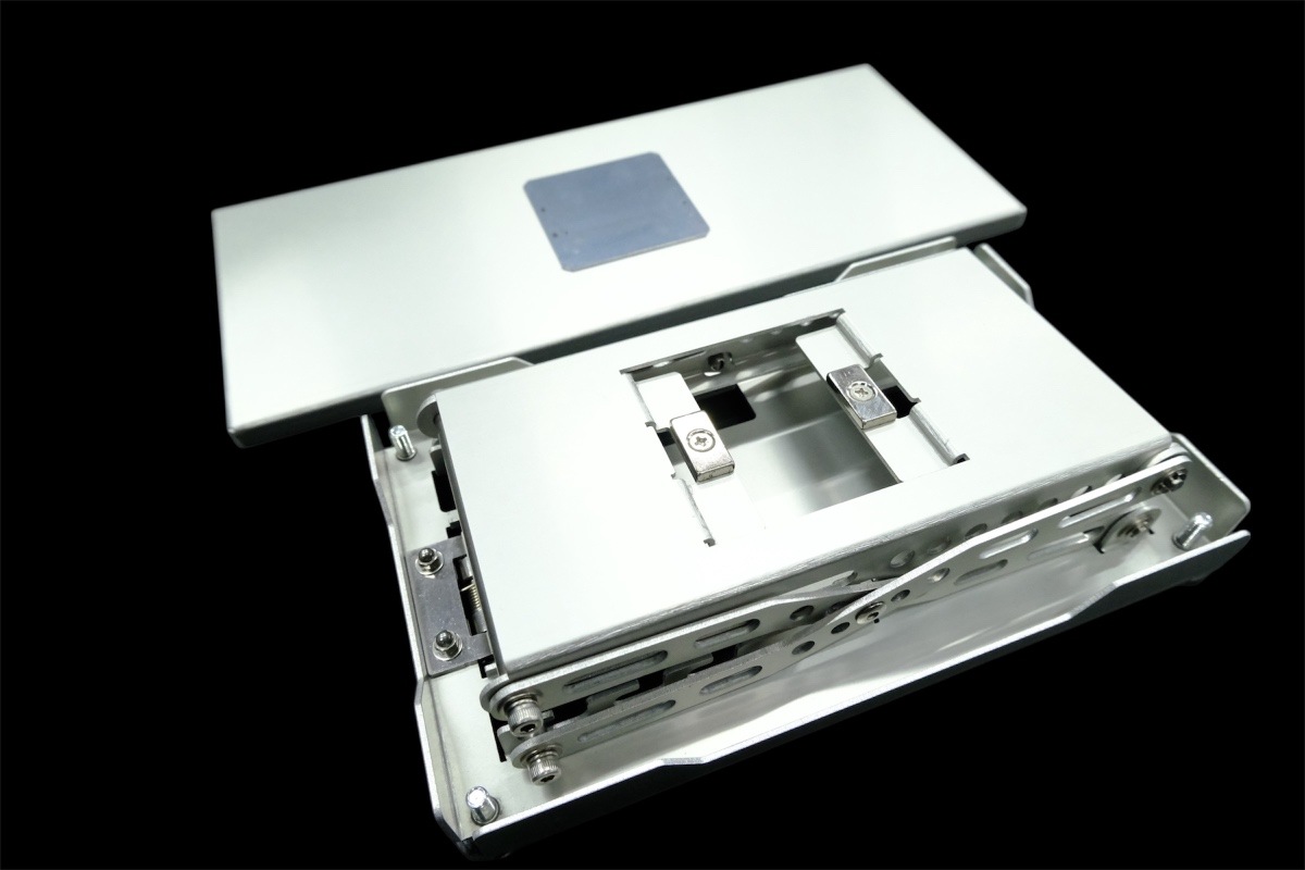 DS�ե�����ǥ��󥰥ơ��֥�