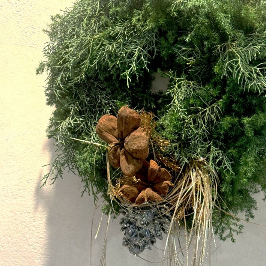 11/18(火) 10：15～　<br>ゲストハウス藤の花茶室にて作るクリスマスリースづくり