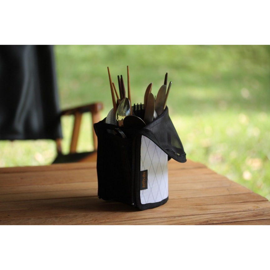 Dry mesh Cutlery case