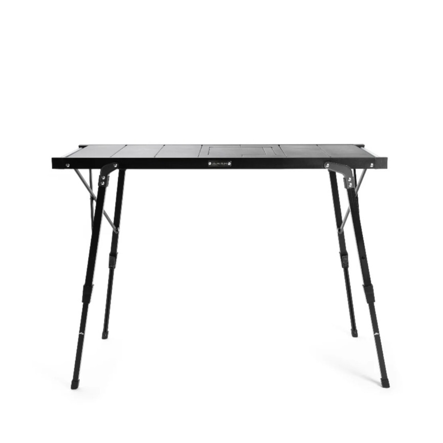 ヴァーサテーブル / Versa Table