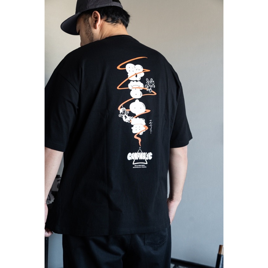 野営中毒HOLINUTS T-shirt
