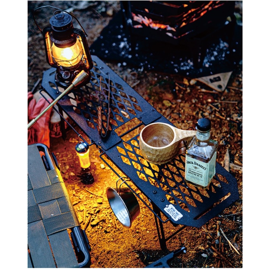 THE HALF FOLD MINI TABLE