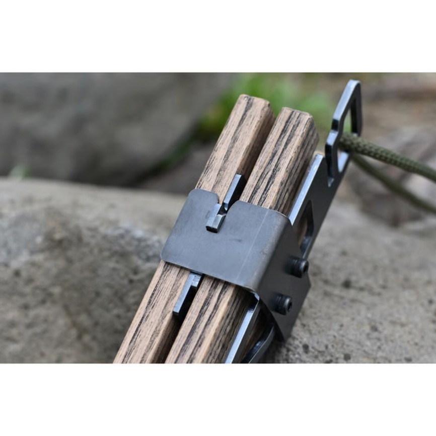 compact gear hanger「kukuru」