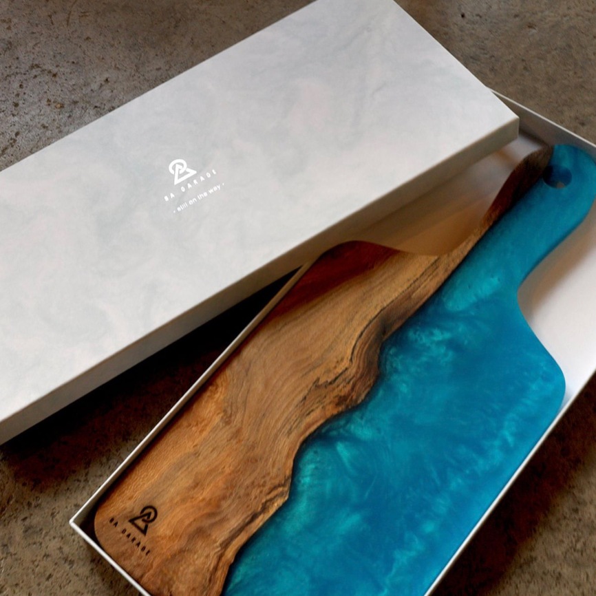 Resin Cutting Board「Megas」