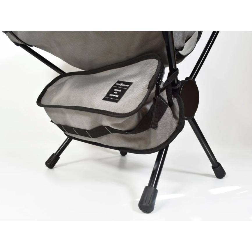 COMPACT FOLDING CHAIR