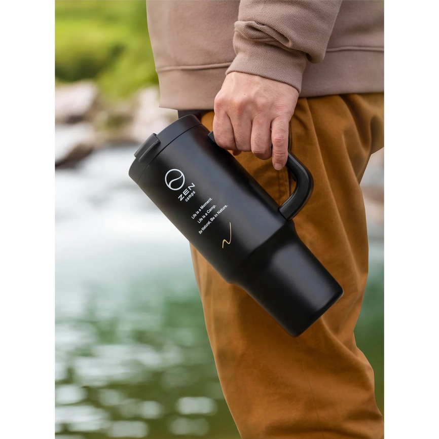 ストロー付きタンブラー