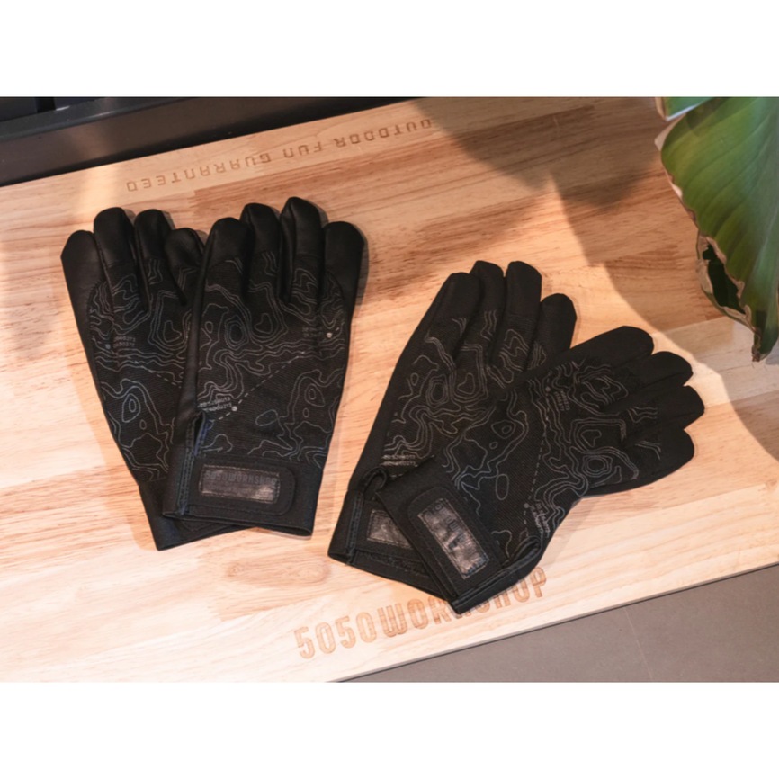 UTILITY GLOVES 革