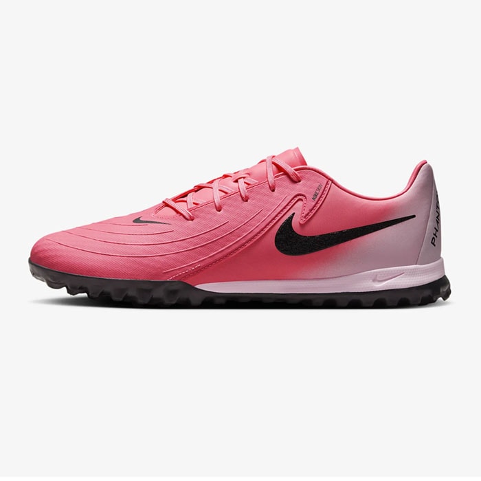 【タグ付き未使用品】Nike サッカースパイク＋トレシュー　2足セット NIKEサッカースパイク 2足セット 【タグ付き未使用品】Nike