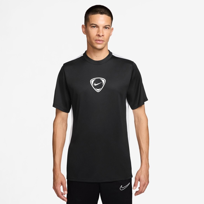 ナイキ アカデミー+ Dri-FIT ショートスリーブ サッカートップ NIKE サッカー フットサル プラクティスシャツ プラシャツ 半袖 トレーニングウェア 大人 メンズ (IF1525-010)