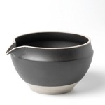 美濃焼 片口抹茶碗（黒）