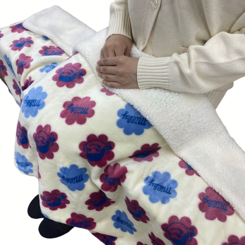 ボア付ブランケット ミルキーの通販｜不二家「ファミリータウン」