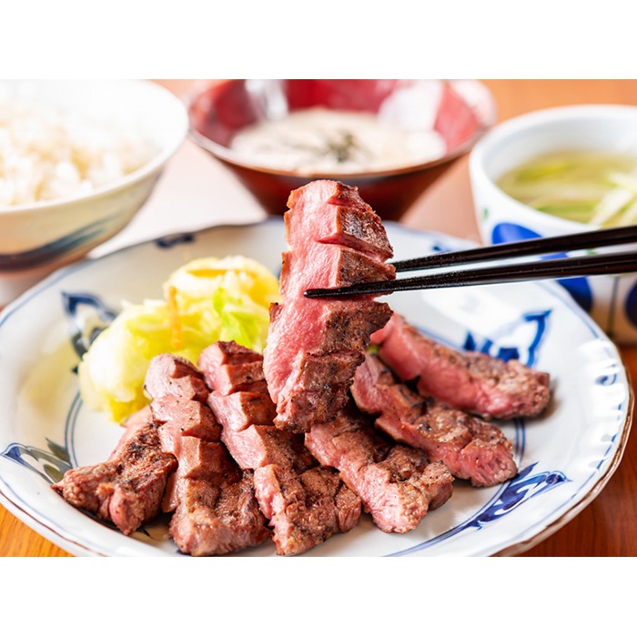 【厚切り牛タン】 熟成・手切り厚切り牛タン 440g （2～3人前） | 熟成牛タン専門店 タン次郎 監修 ※冷凍